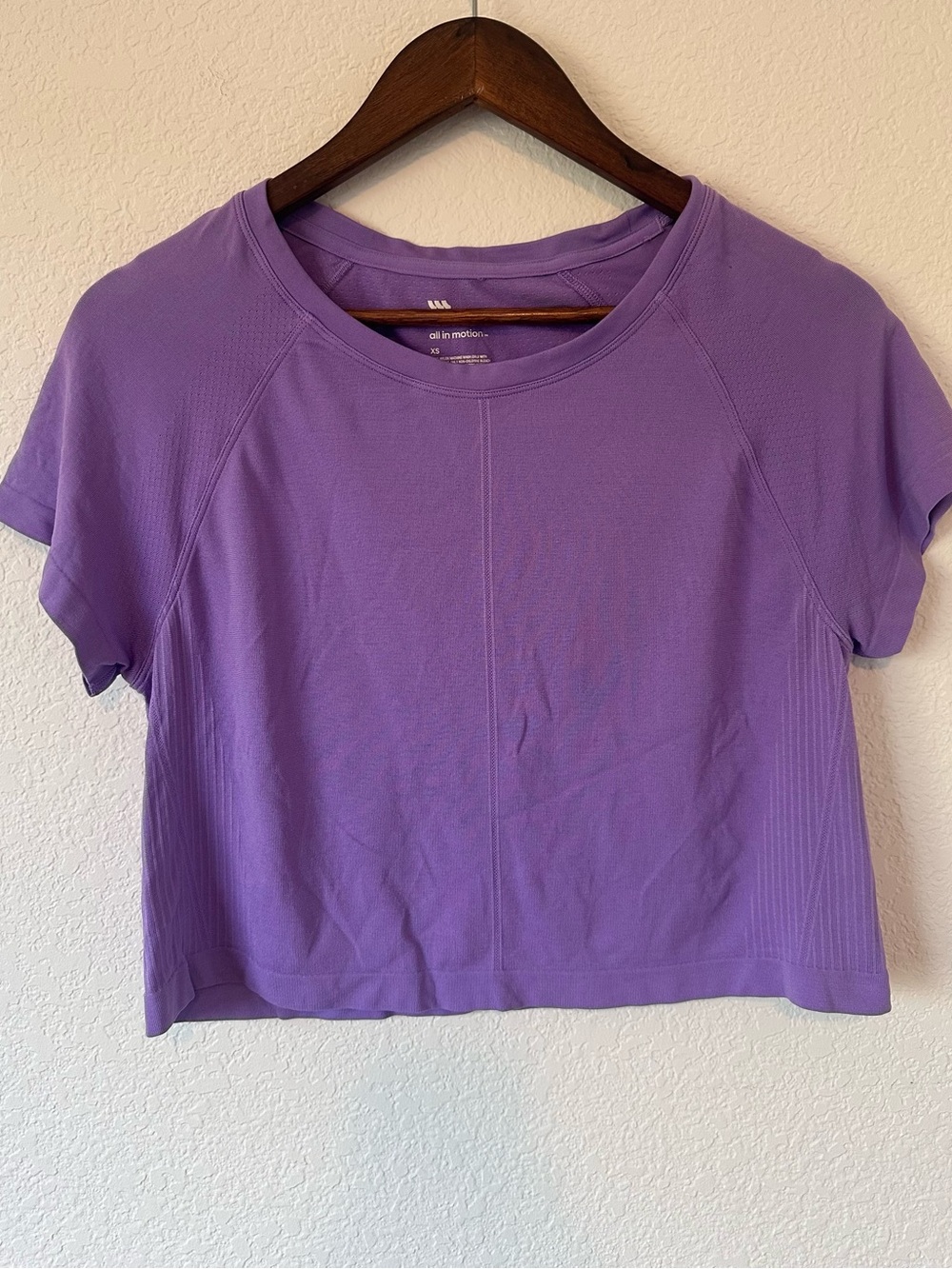 all in motion Lavender Short Sleeve Cropped Athletic Tee